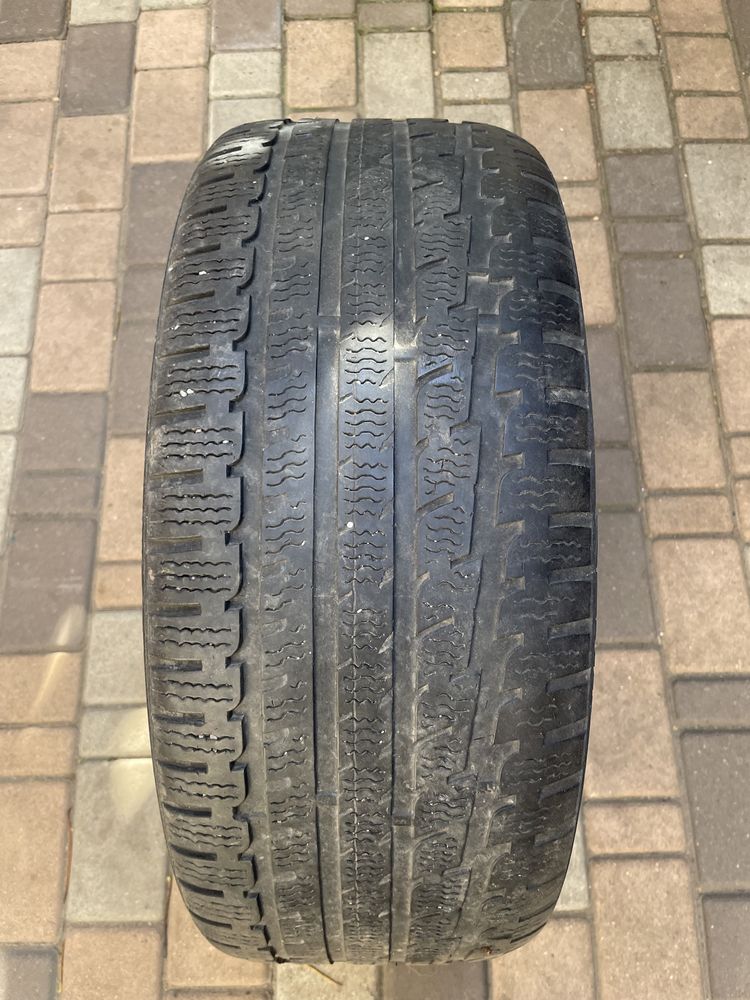 Диск с зимней резиной Kumho 225/50R17