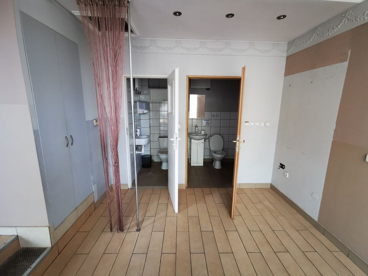 Lokal 17 m2 lub 35m2 SAMO CENTRUM Rzeszów Witryna Parter Biuro Barber