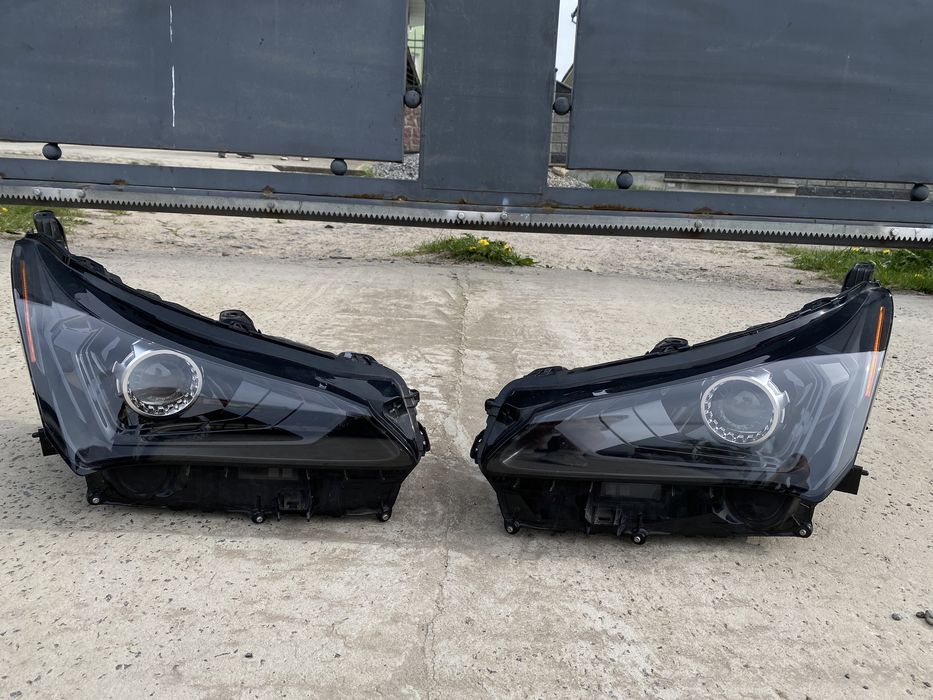 Lexus NX 2017 - 2021 фара, фары