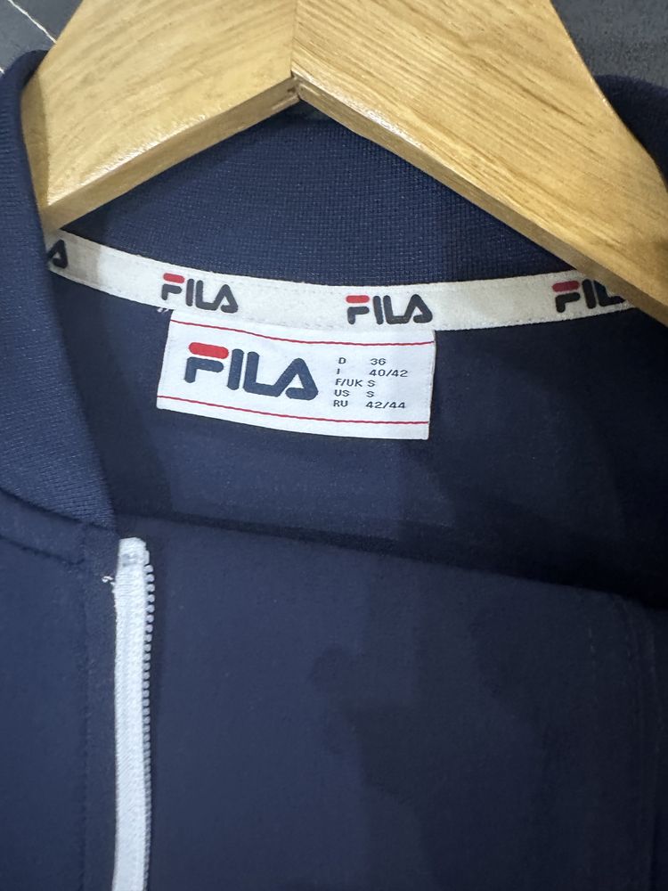 Жіночий спортивний костюм Fila