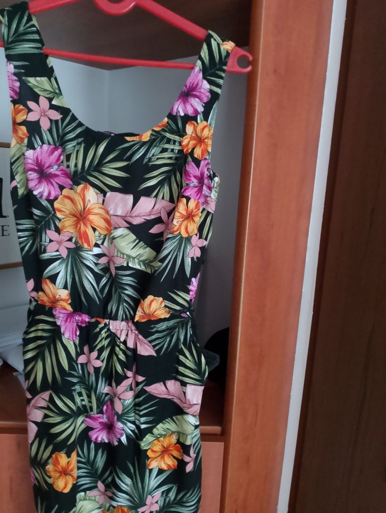 Letnia sukienka w kwiaty