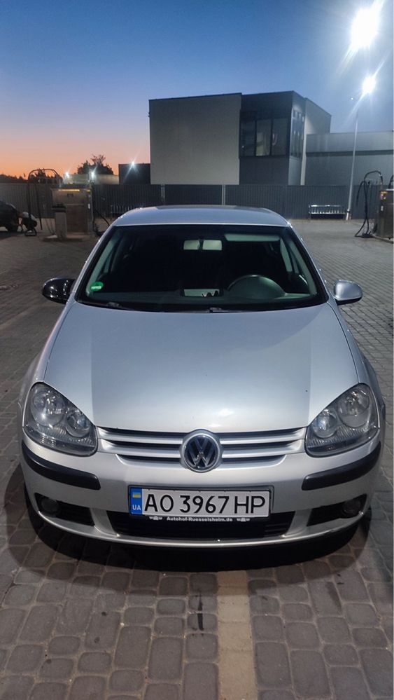 Продам Volkswagen Golf 5