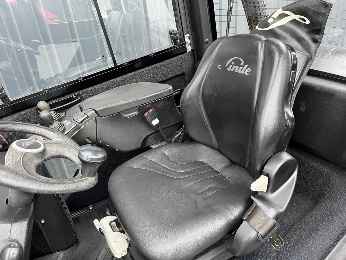 Wózek widłowy Linde H25T-02 Triplex Przesuw Kabina 2019 tylko 6656h