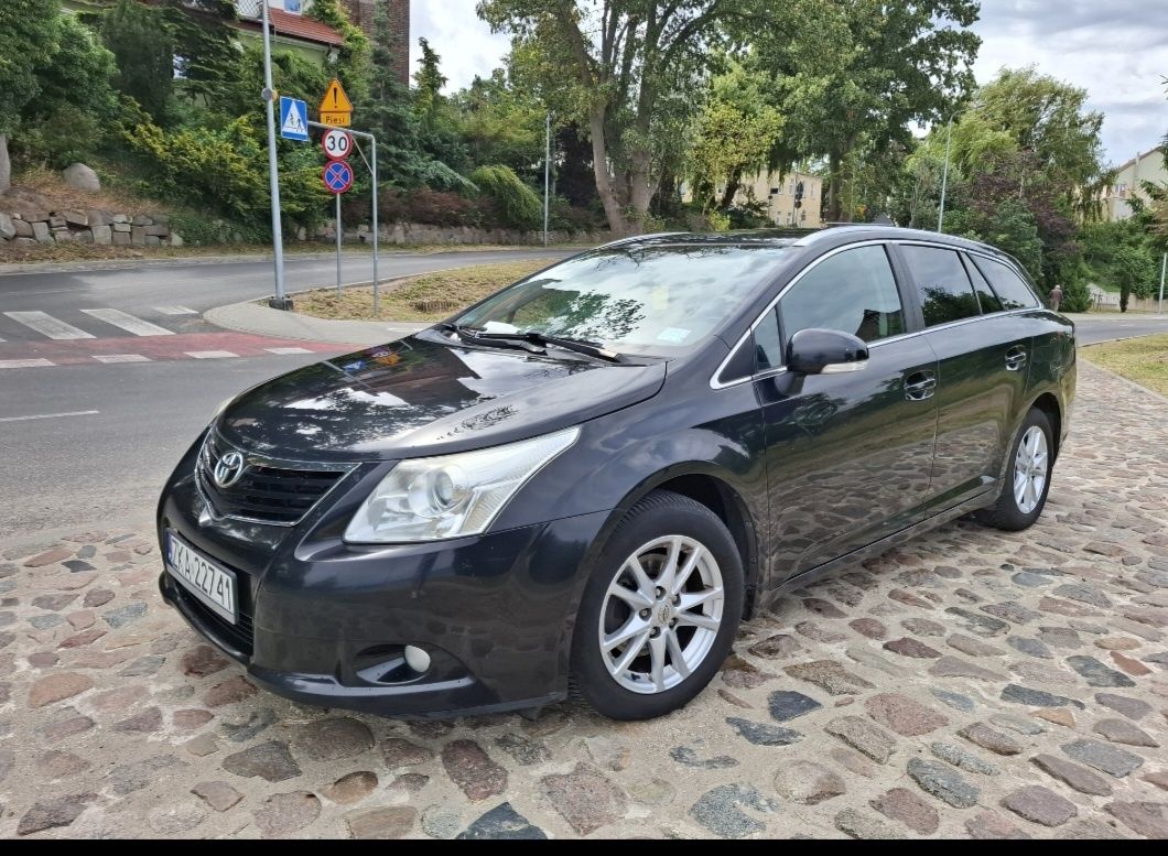 Toyota avensis T27