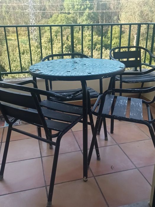 Mobilia de jardim em ferro