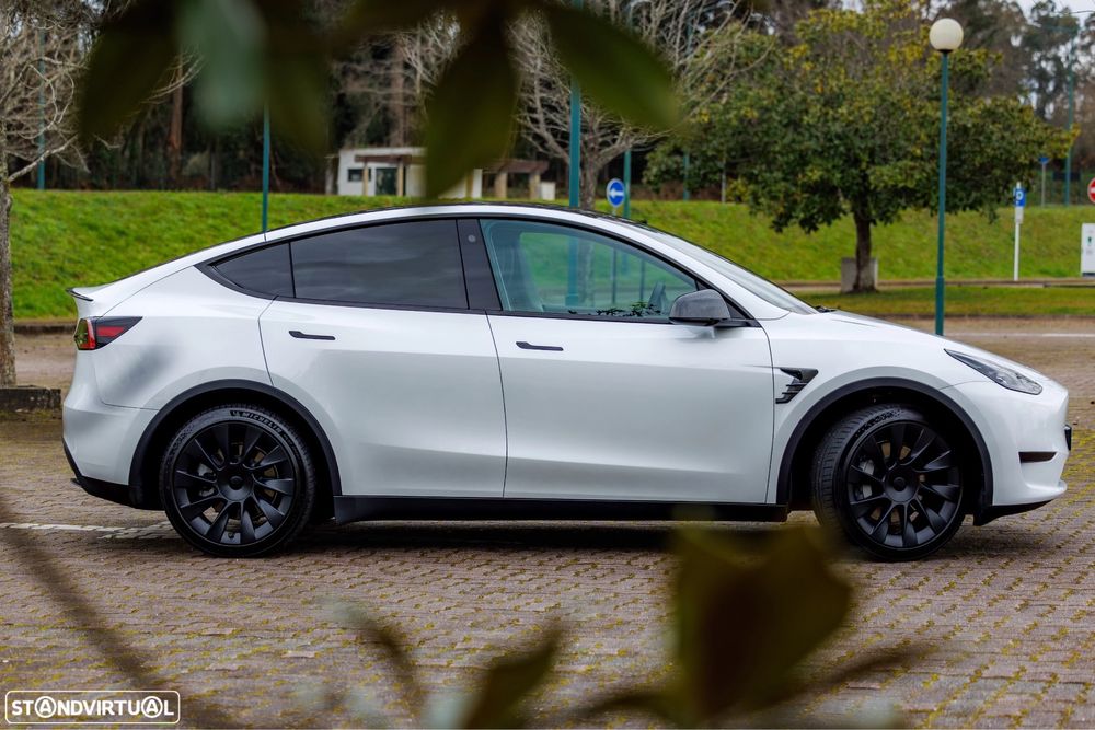 Tesla Model Y Tracão Traseira
