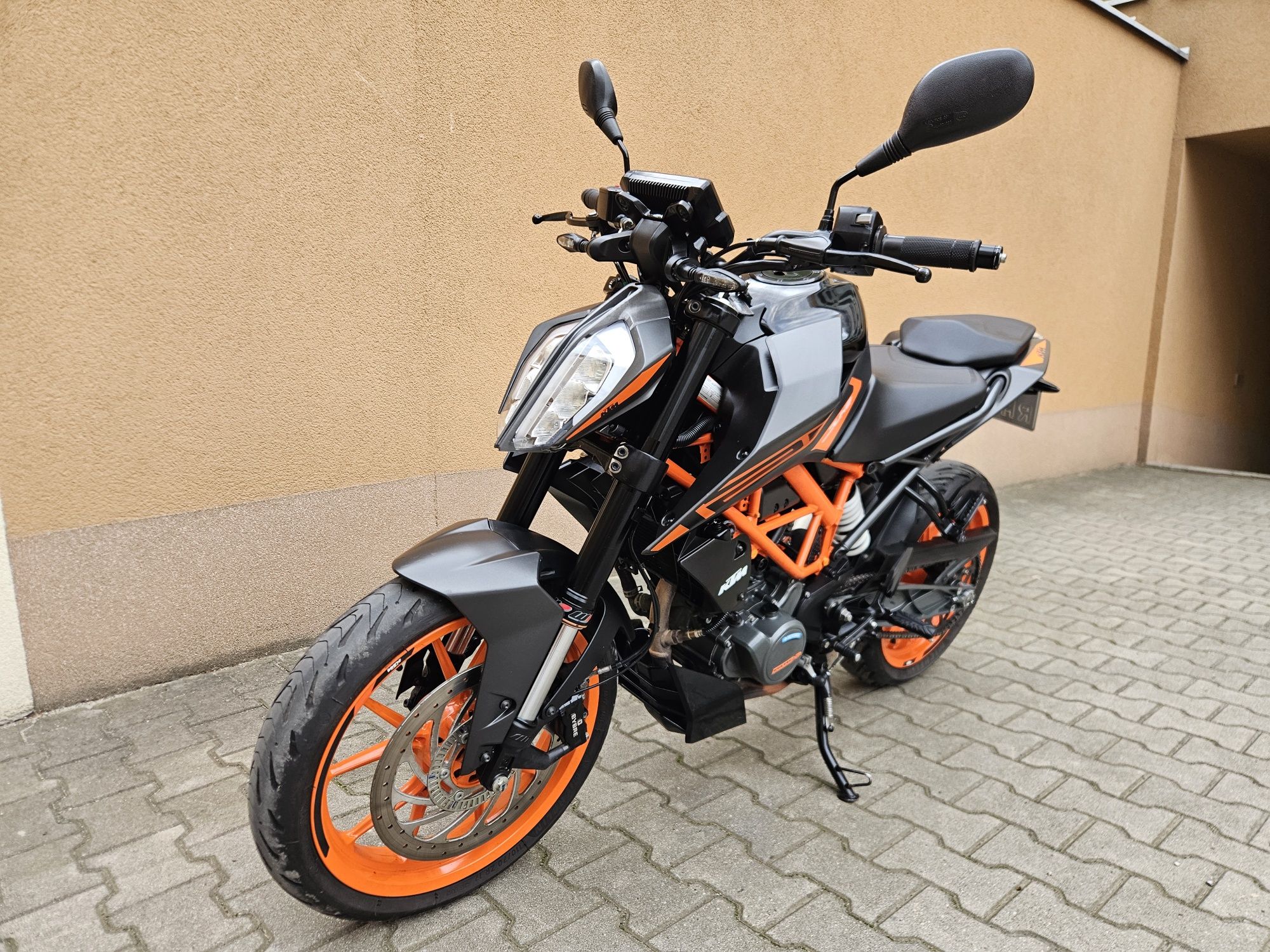 KTM Duke 125 niski przebieg 2021r super stan kat. B
