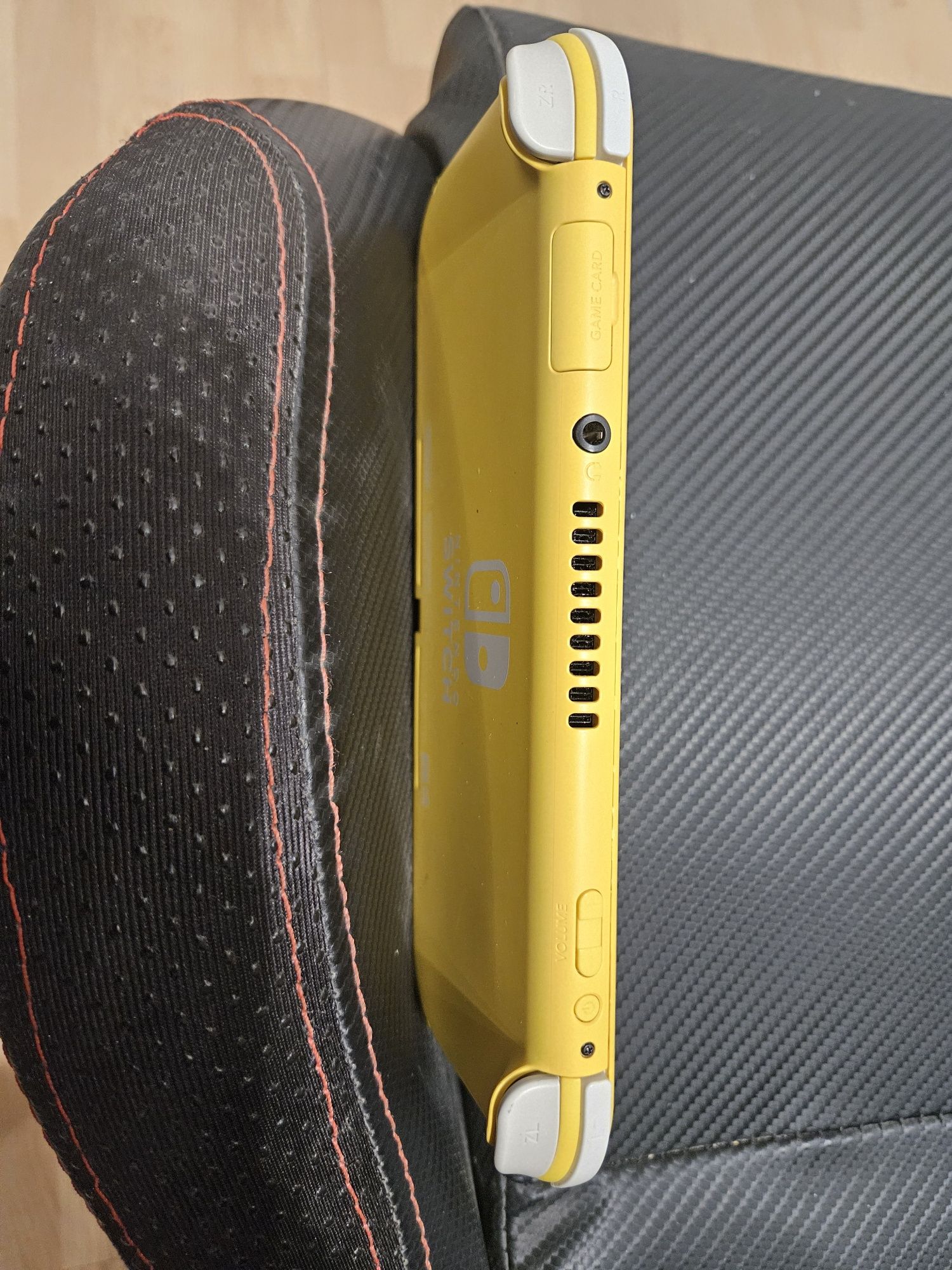 Używane Nintendo Switch Lite Yellow