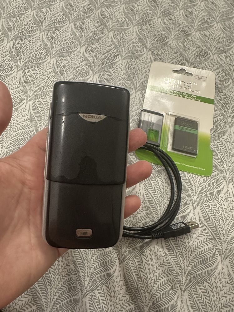 Телефон Nokia 6680