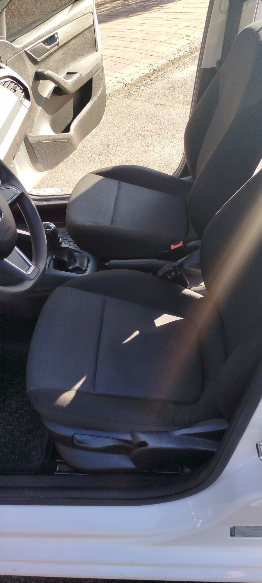Продам автомобіль Skoda Fabia 3