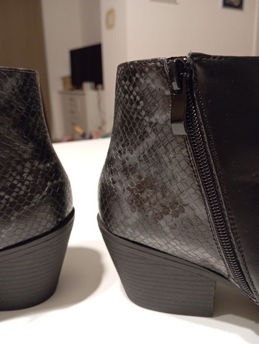 Kozaki na obcasie 36 kolekcja C'M Paris