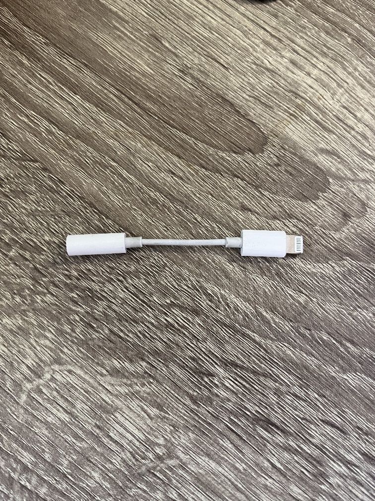 Адаптер Apple Lightning - 3.5 mm White