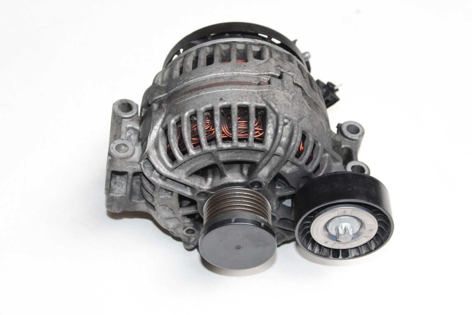 Alternator 7.521.384 1.6 1.8 BMW E81 E87 E90 E60 X1 X3 E83 Z4 E85 2.0