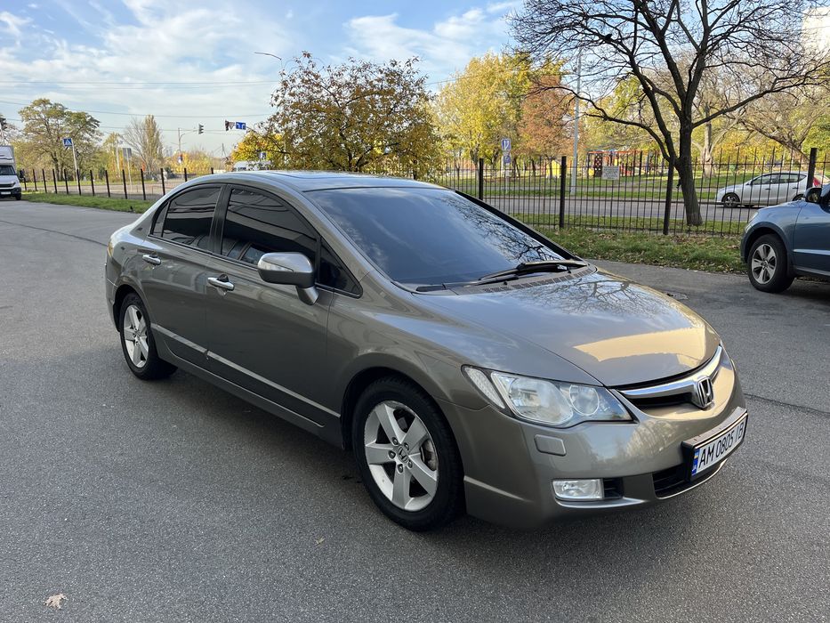 Honda Civic 1.8 Гарний стан