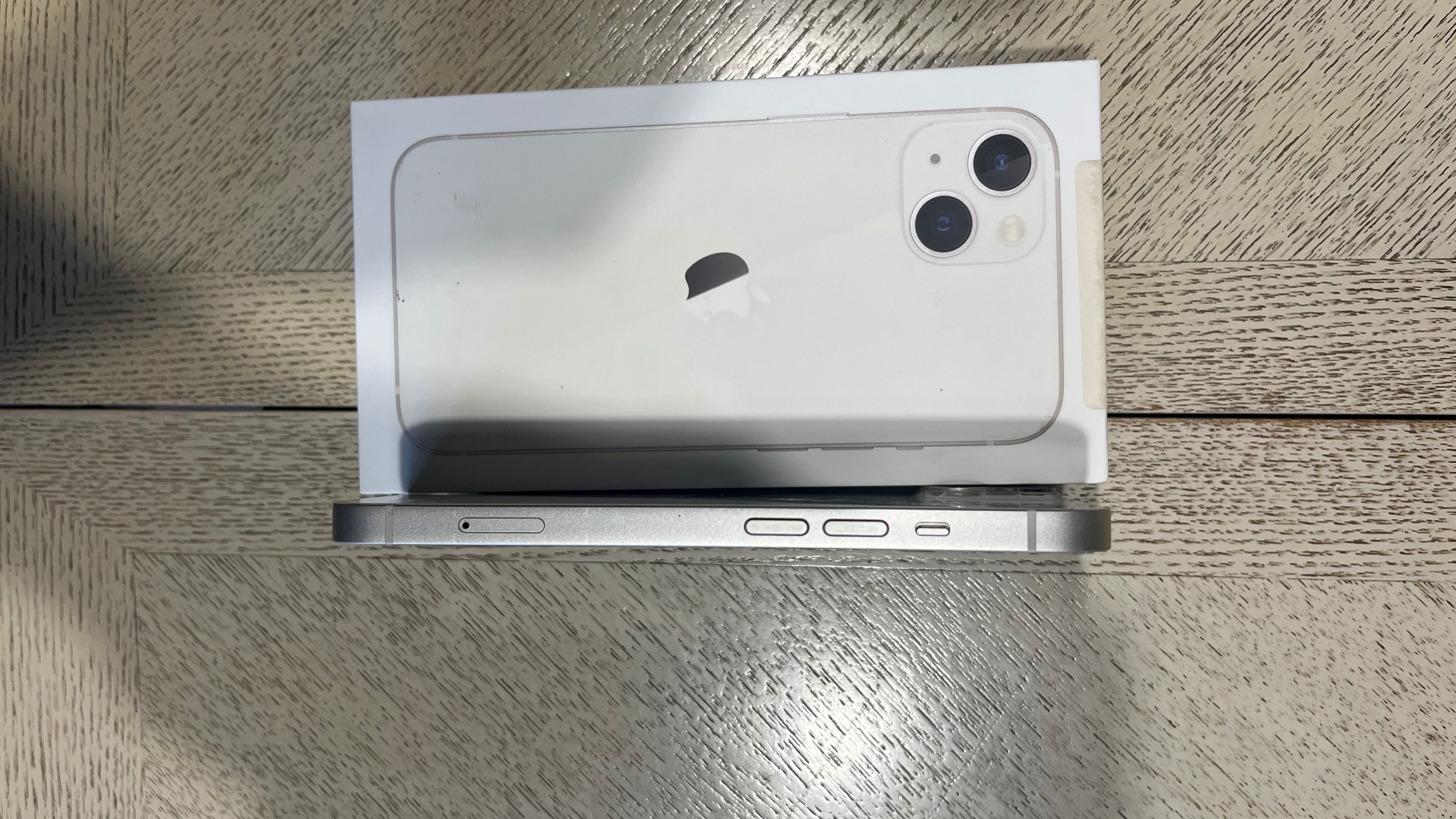 iPhone 13 Starlight 256Gb