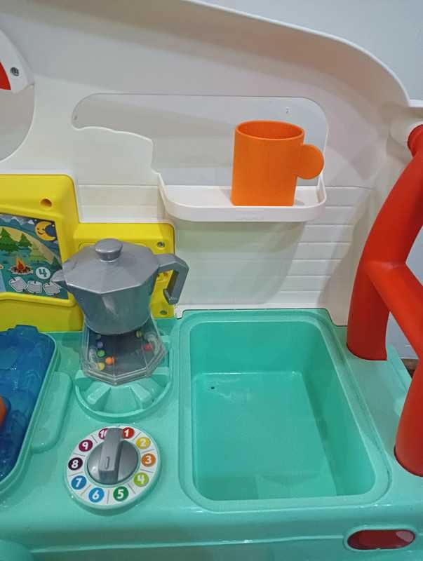 Wesoły  kamper malucha fisher price