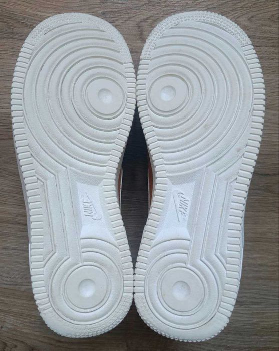 Жіночі кросівки Nike Air Force 1