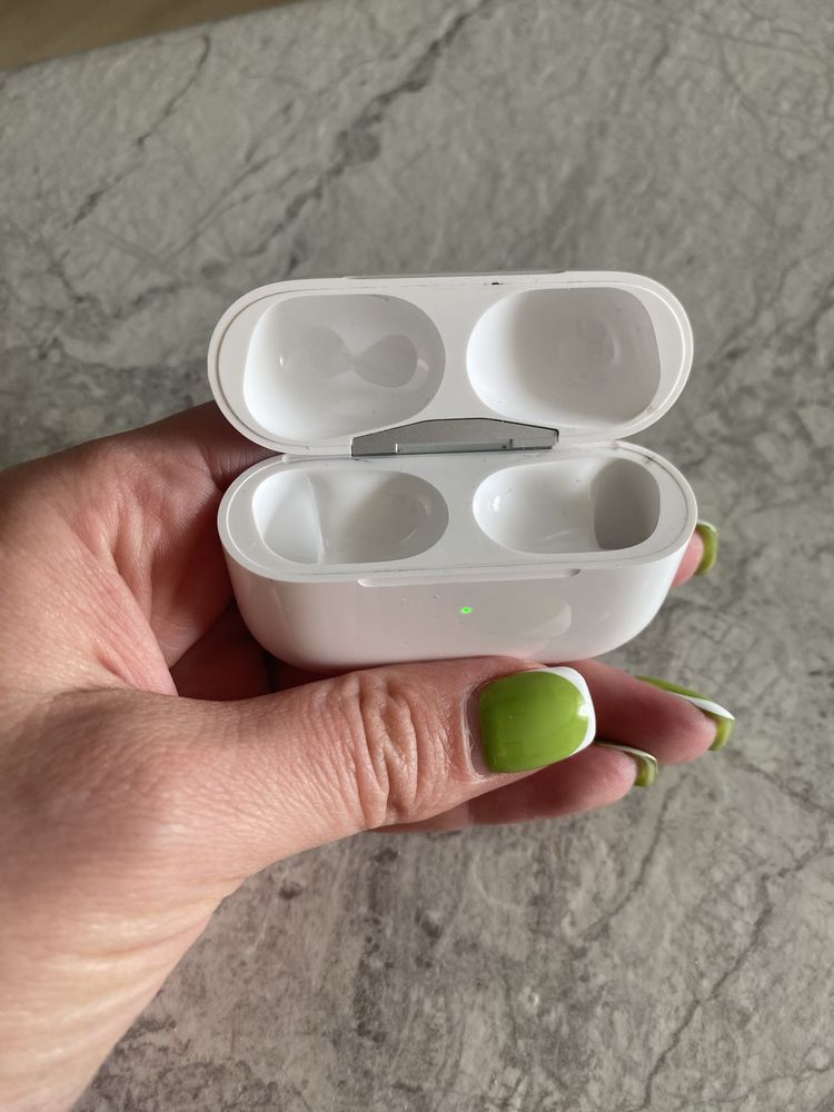 Футляр до Apple AirPods 2Pro, оригінал