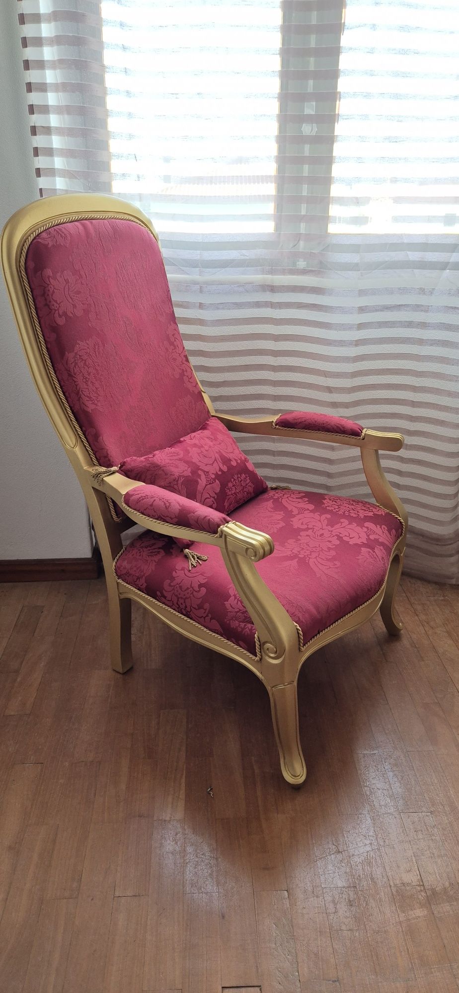 Cadeirão do Rei (peça Única)