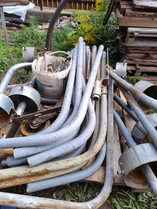 Wysięgniki stalowe ocynkowane