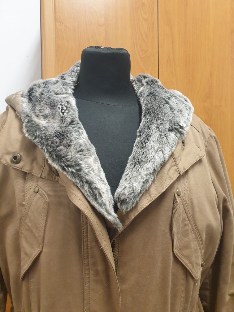 Kurtka parka. Orsay. Rozmiar L.