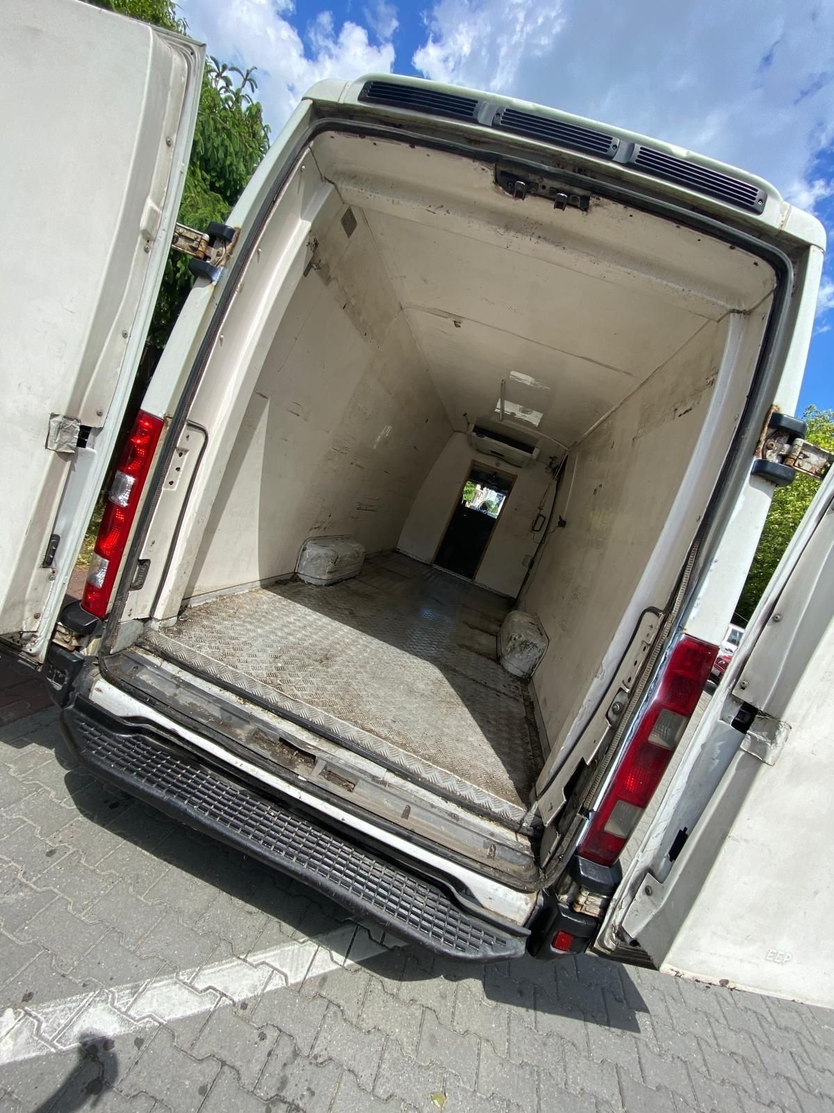 Iveco Daily. Bus .dostawczak . Iveco Daily.