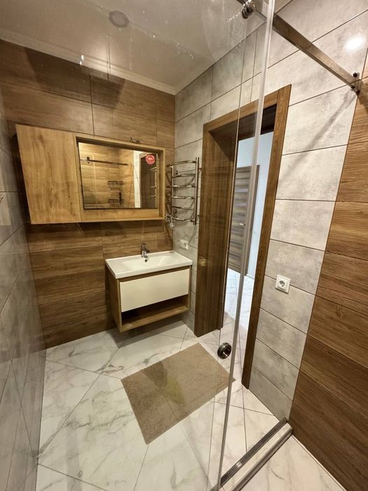 Здам в Оренду трьох кімнатну квартиру ЖК "Континент"