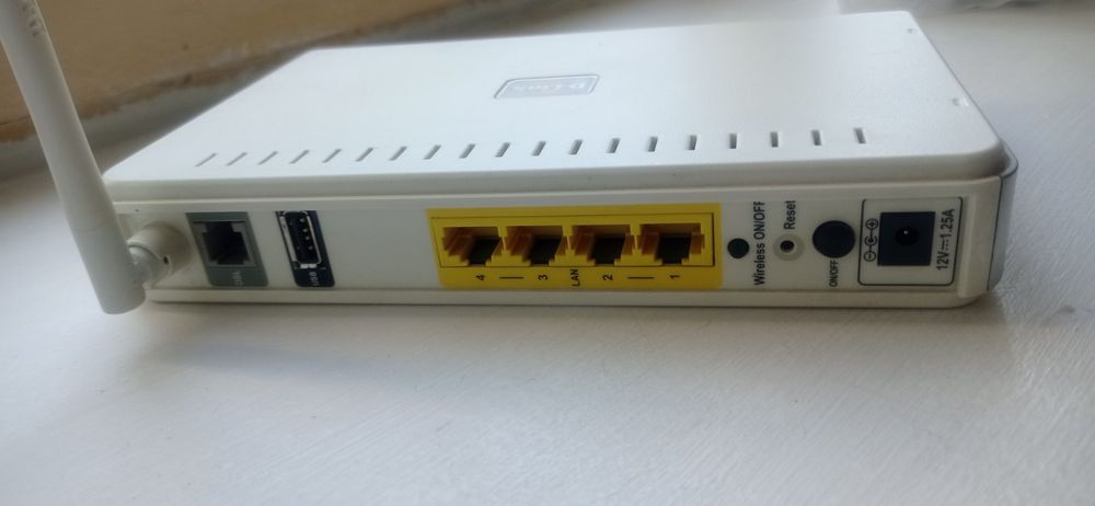 Модем  D-LINK DSL-2650U