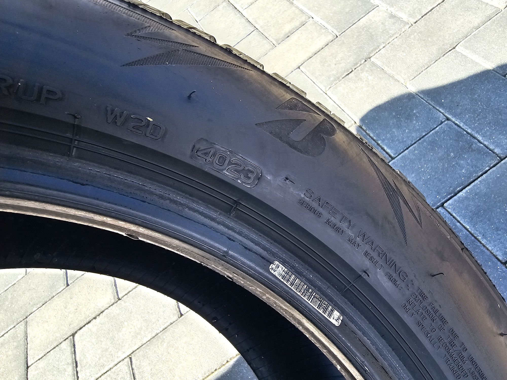 Зимові шини Bridgestone Blizzak LM005 225/55 R17 101V Run Flat