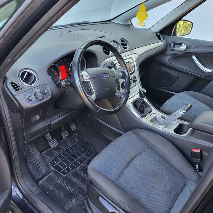 Wynajem Wypożyczalnia samochodu Ford S Max 600zł/tydzień 100zł/doba