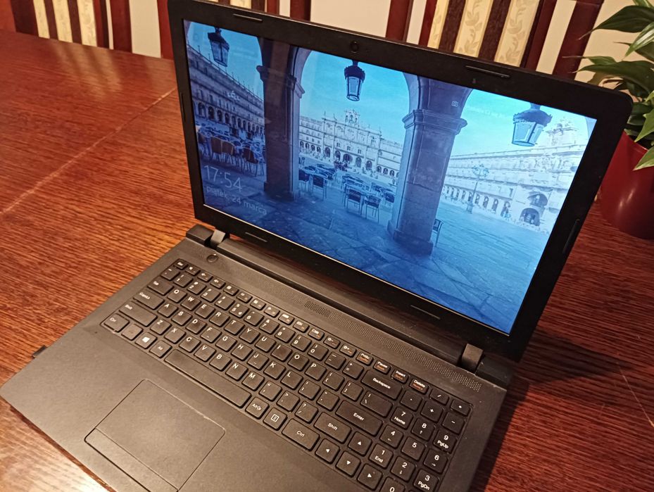 Laptop Lenovo Ideapad 100-15 ibr