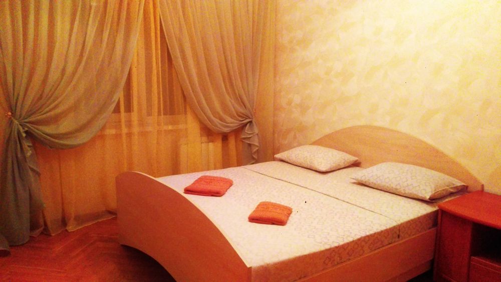 ЦЕНТР! Метро ДОРОГОЖИЧИ, НИВКИ, СИРЕЦ. Почасово!Посуточно!На неделю!