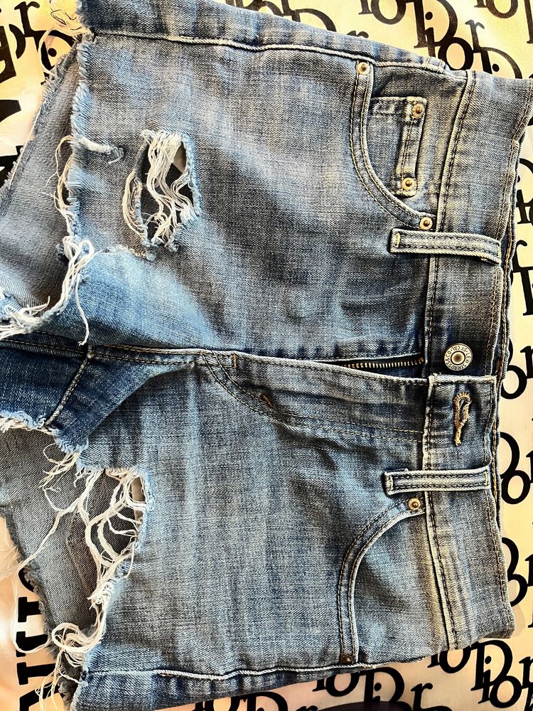 Стильні джинсові шорти Levis, Tommy + джинсова спідниця
