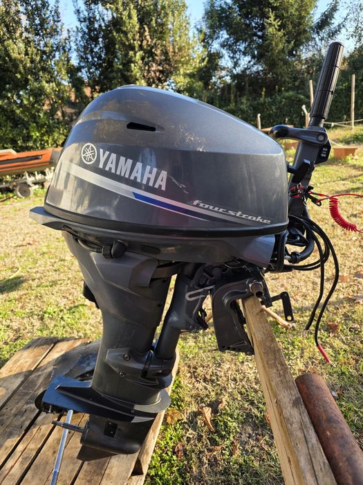 Лодочный мотор Yamaha 25