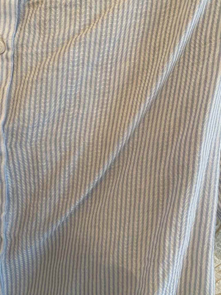Летняя блуза со спущенными плечами (Bershka) в размере S