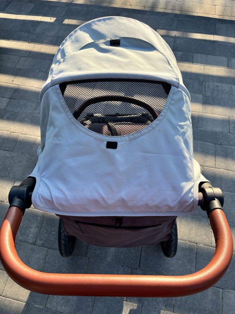 Wozek spacerowka petite&mars street+air