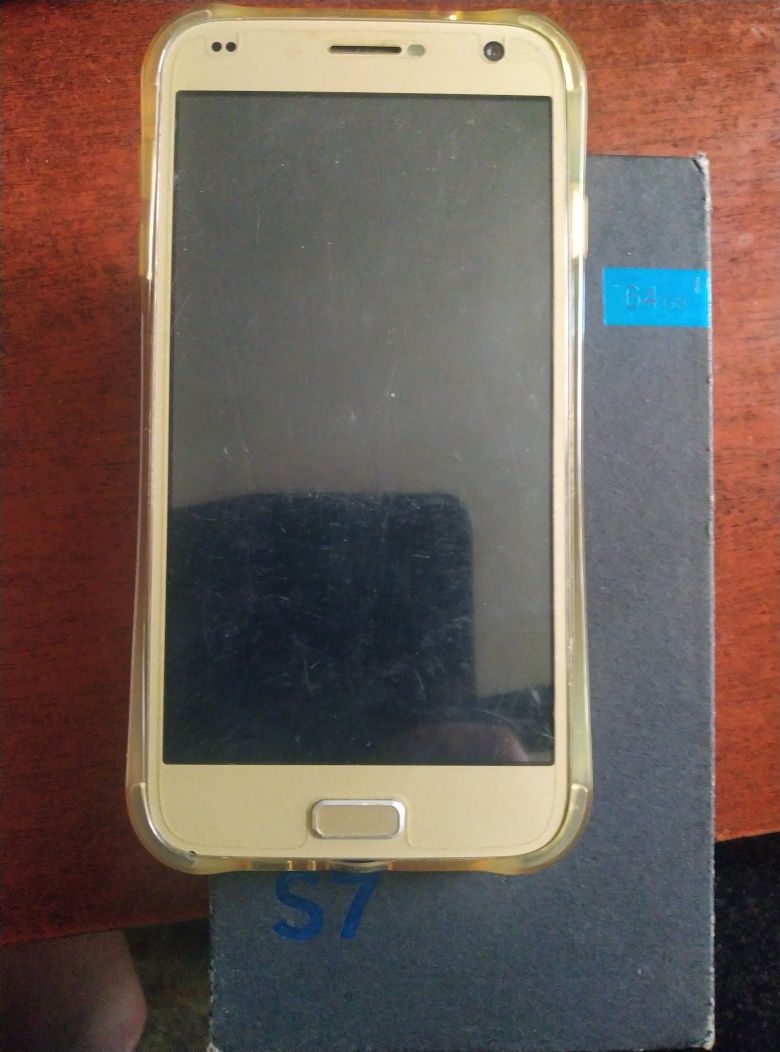 Смартфон Samsung S7