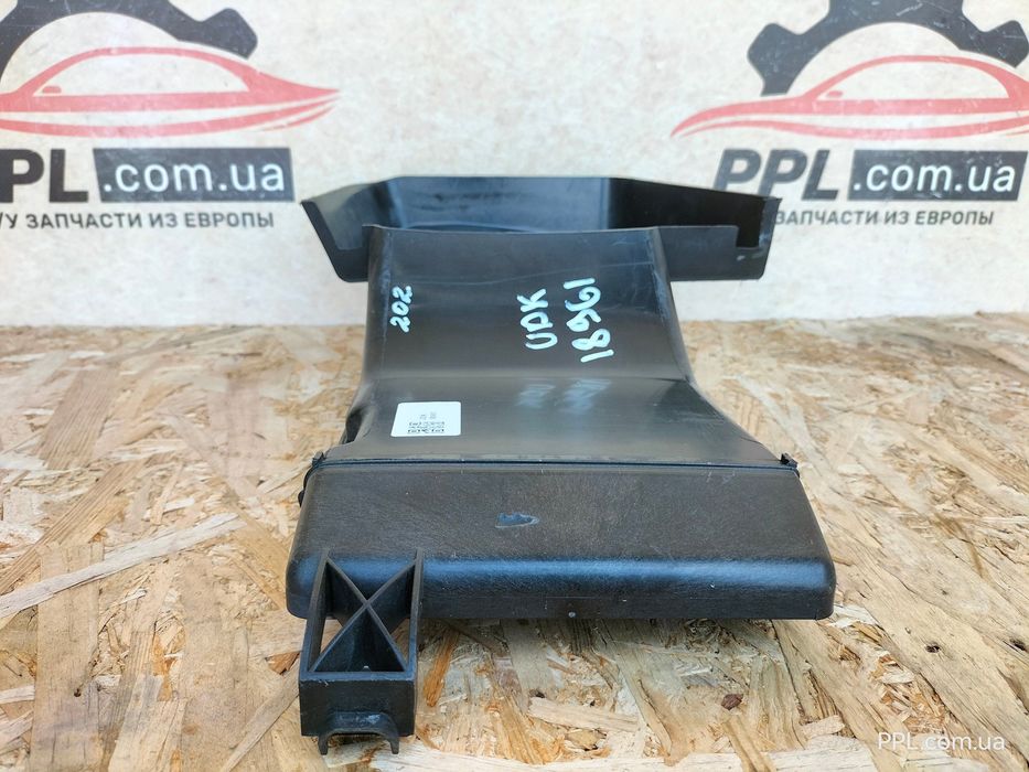 Ford Transit Connect II Mk2 18-21 дефлектор воздуховод интеркулера