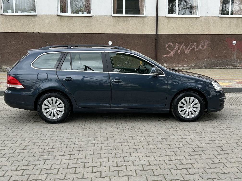 VW Golf 5 1.4 бензин АВТОМАТ З Німеччини Відмінний стан Не фарбований!