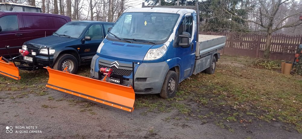 Pług do odśnieżania śniegu