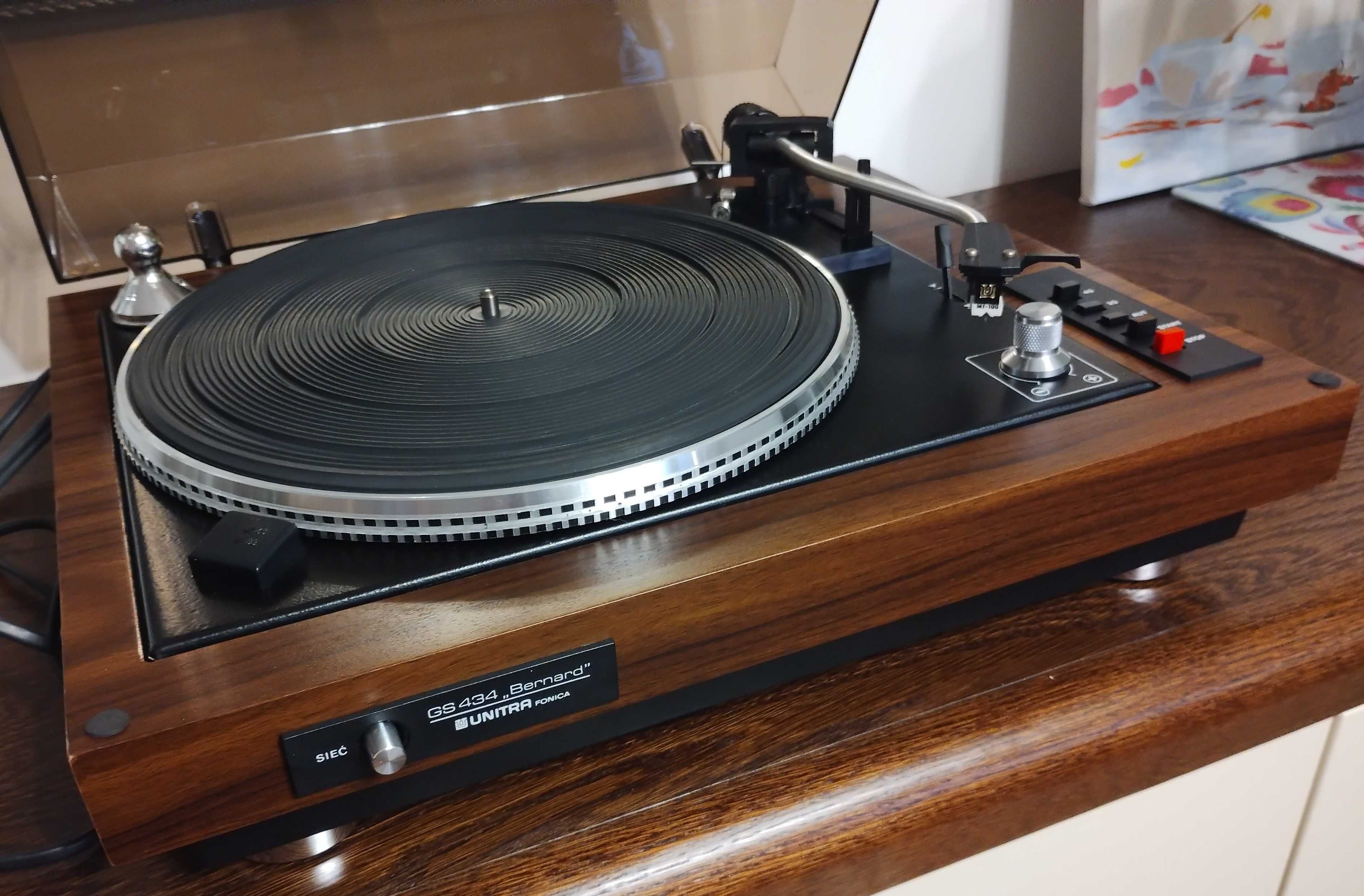 Gramofon BERNARD GS-434