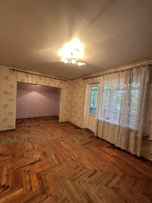 Велика 1к. 42м, на 2/9, гарна ціна.