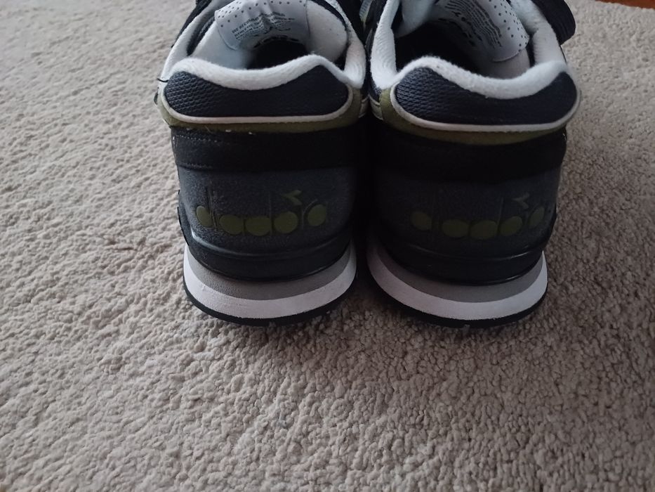 Buty sneakarsy diadora nr. 92  rozm 44. 28cm