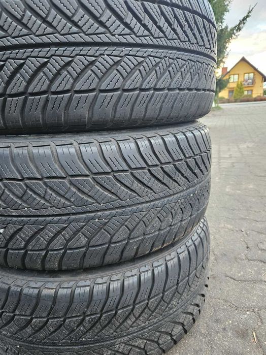 opony zimowe goodyear ultragrip performance 8 runflat 245/45 R18