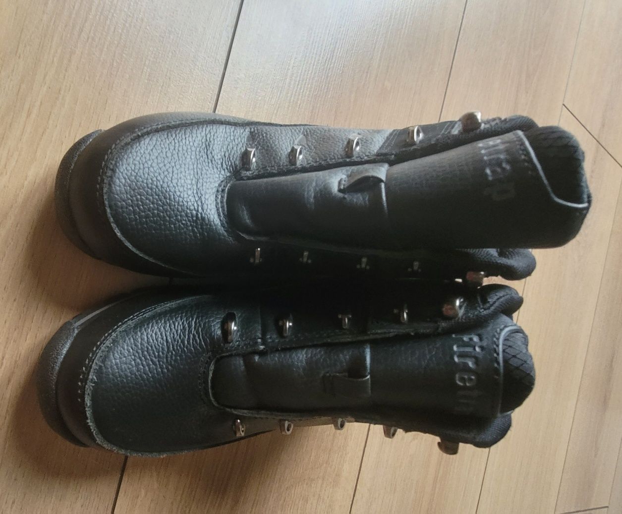 Buty skórzane jesienno-zimowe FIRETRAP RIHNO r. 34 jak nowe