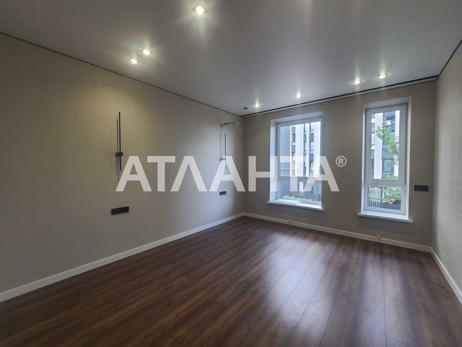 Однокімнатна з ремонтом ЖК Емоція, Хотів