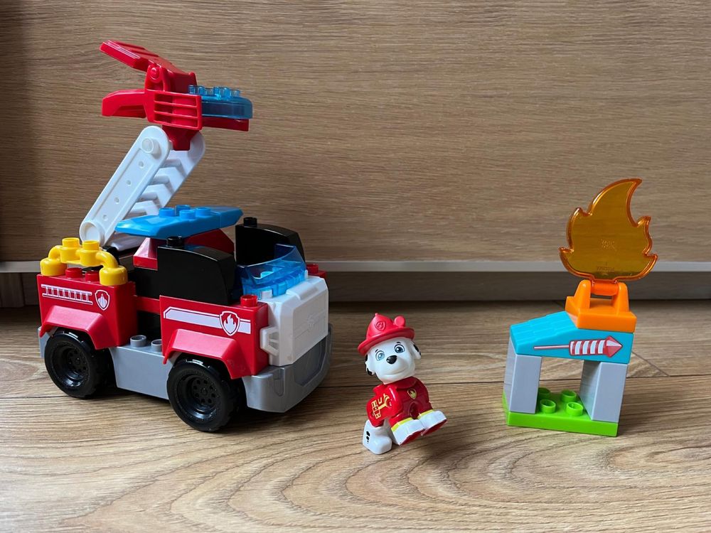 Klocki Mega Bloks Psi Patrol Marshall i wóz strażacki