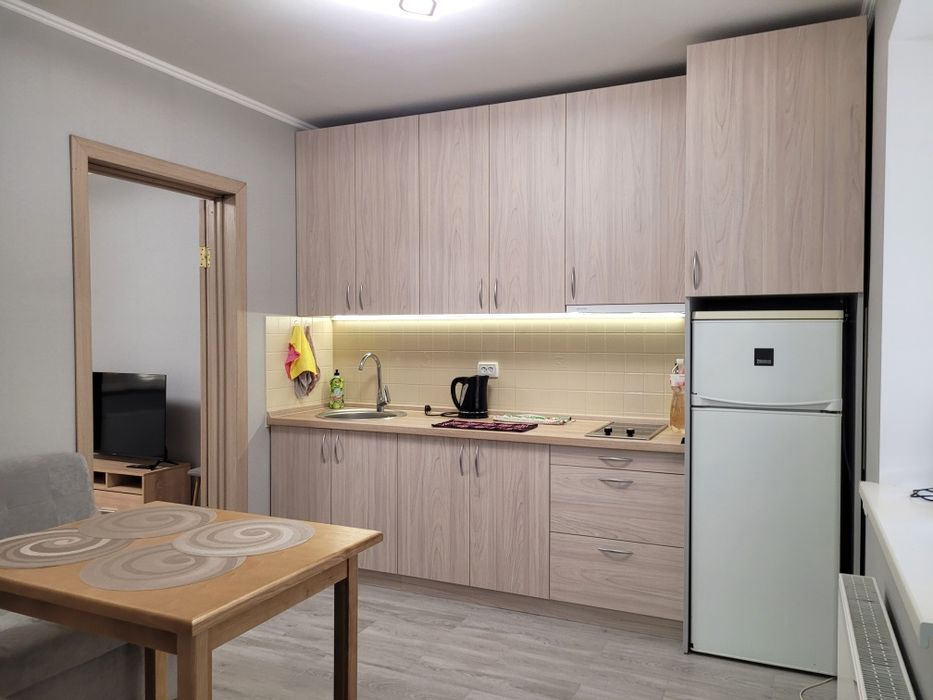 Продам укомплектованную квартиру в центре Нерубайского!