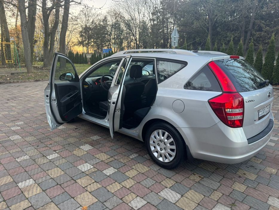 Kia Ceeʼd 2010 рік 2.0 дизель