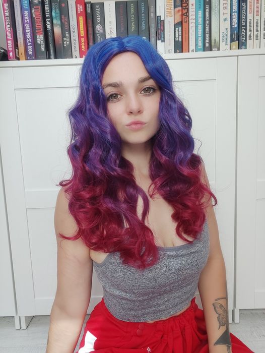 Peruka ombre gęsta piękna wysoka jakość WIG cosplay niebieska fioletow